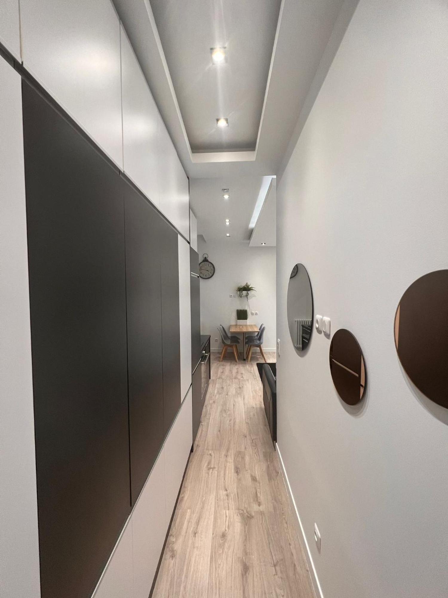 Cosy Champs-elysees - Hala Appartement *